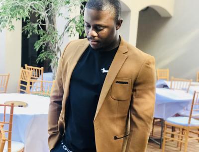 Pianist Sanele Phakathi presents “Stones Left Unturned” Pianist Sanele Phakathi presents “Stones Left Unturned”